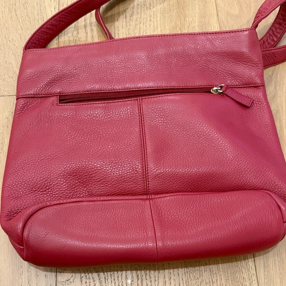 Stone Mountain Accessories Cherry Crossbody Bag - Picture 4 of 6